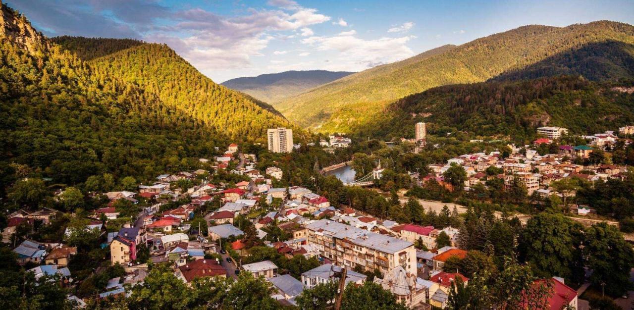 Apartament Ninati Borjomi Exterior photo